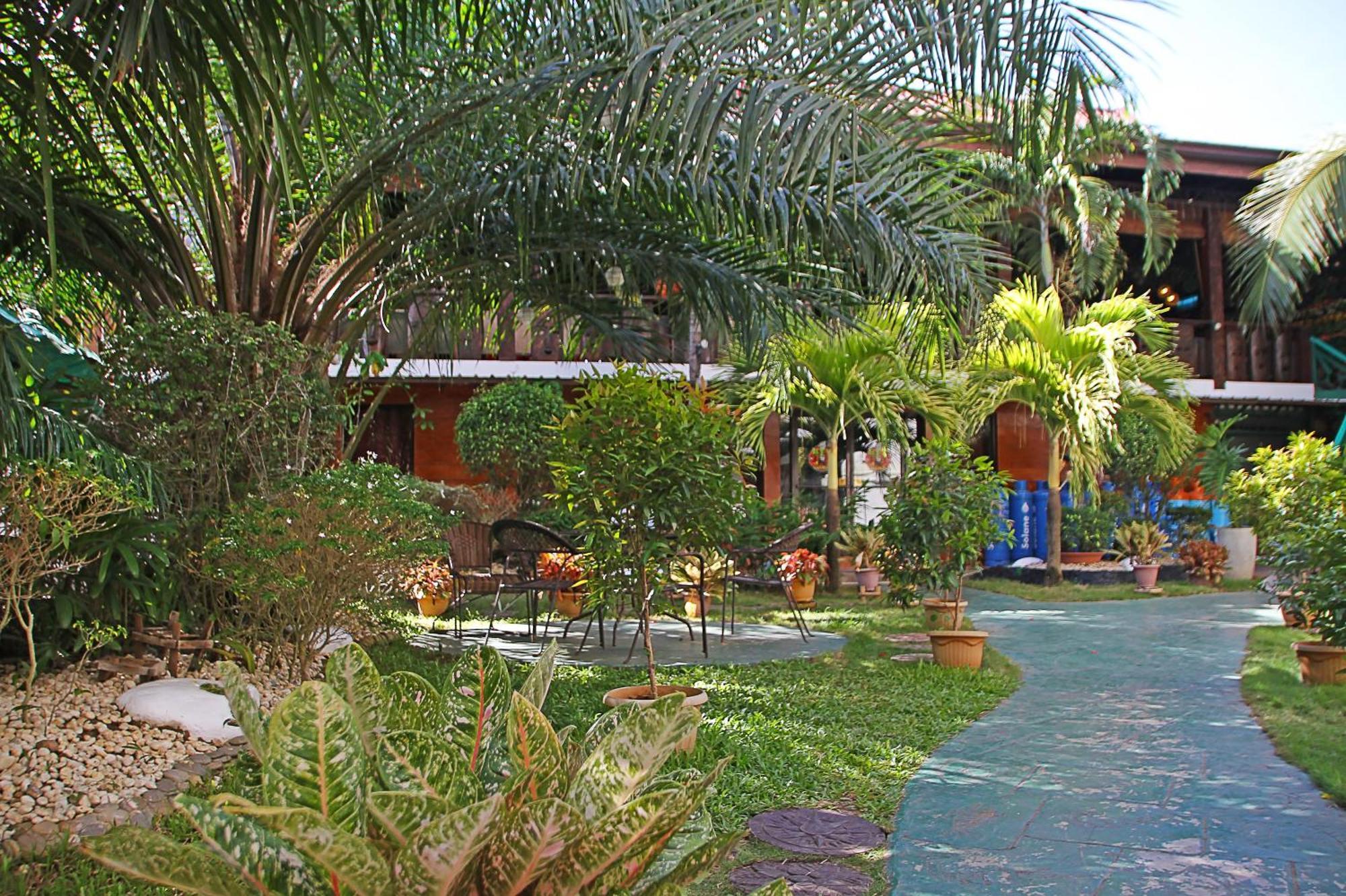 Palawan Uno Hotel Puerto Princesa Exterior foto